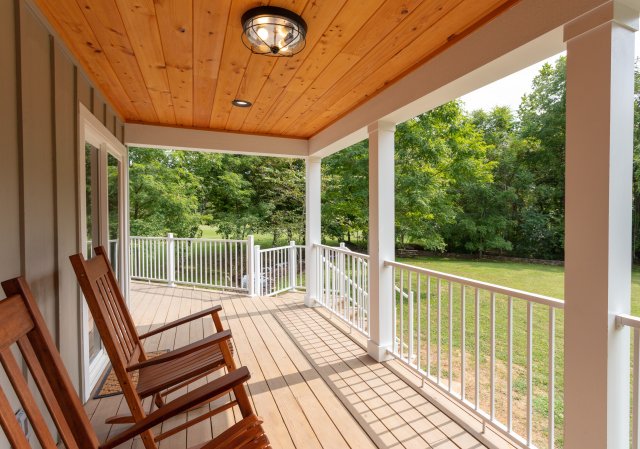 creekside cottage marketing photo 7